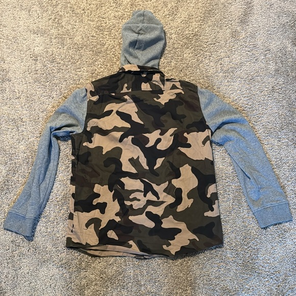Express Brand Camo Jacket - Picture 2 of 3